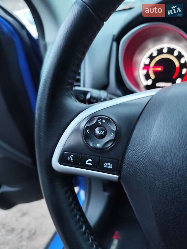 Mitsubishi Outlander Sport 2015