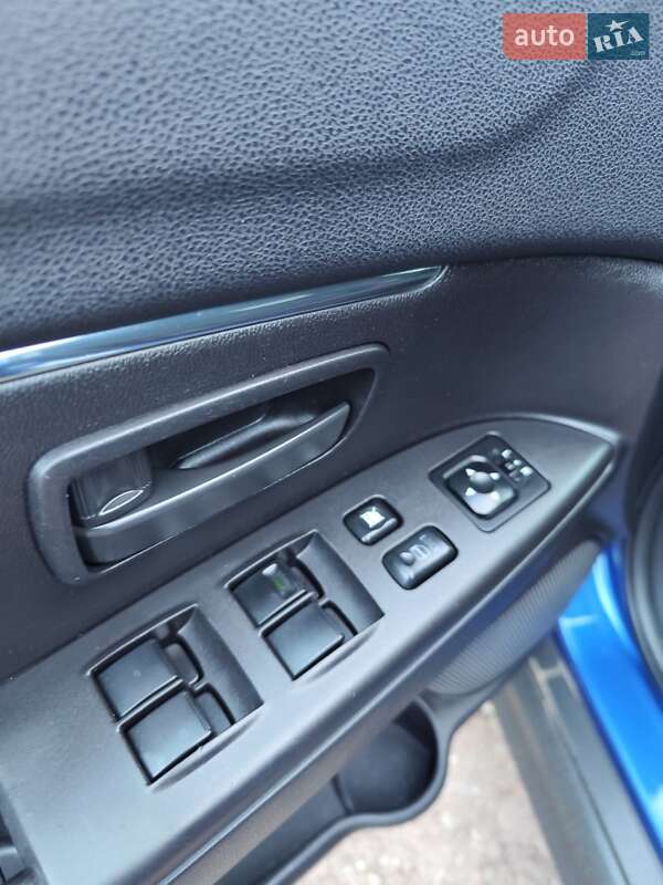 Mitsubishi Outlander Sport 2015