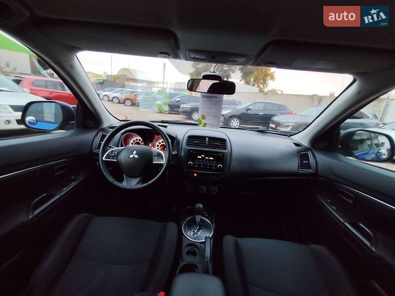 Mitsubishi Outlander Sport 2015