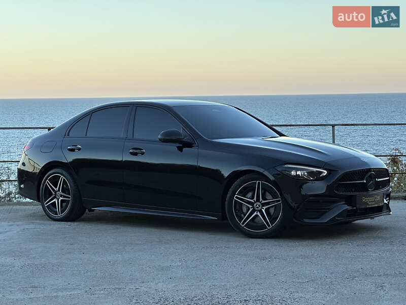 Mercedes-Benz C-Class 2024