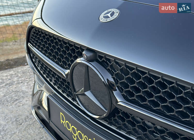 Mercedes-Benz C-Class 2024