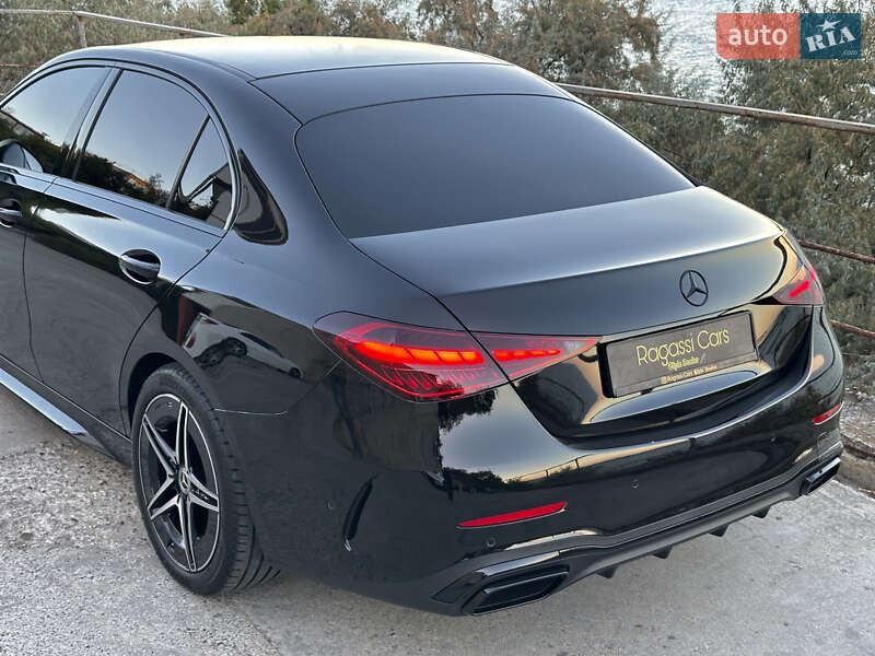 Mercedes-Benz C-Class 2024