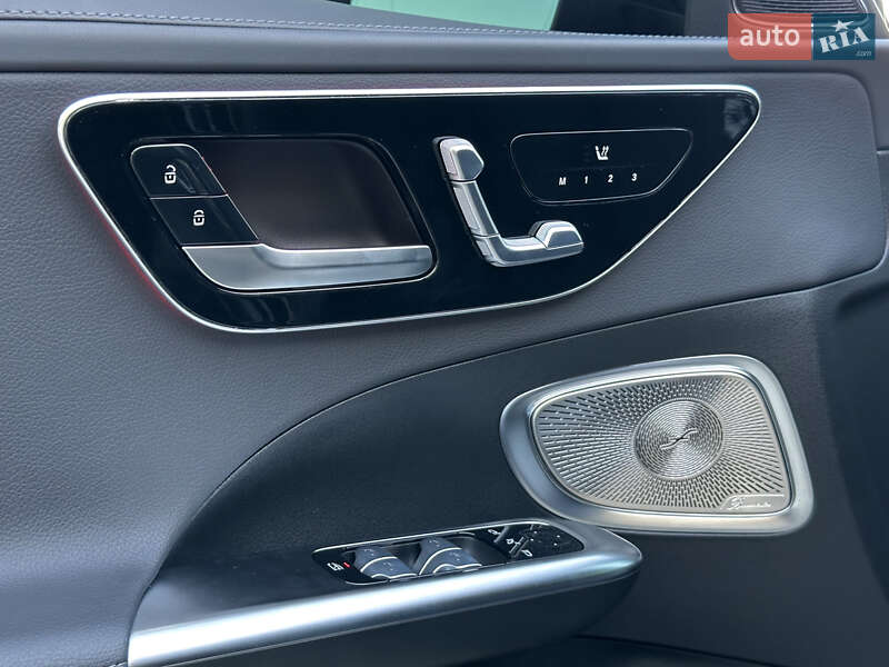 Mercedes-Benz C-Class 2024