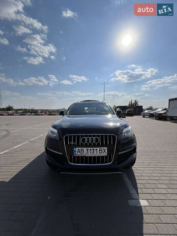Audi-0