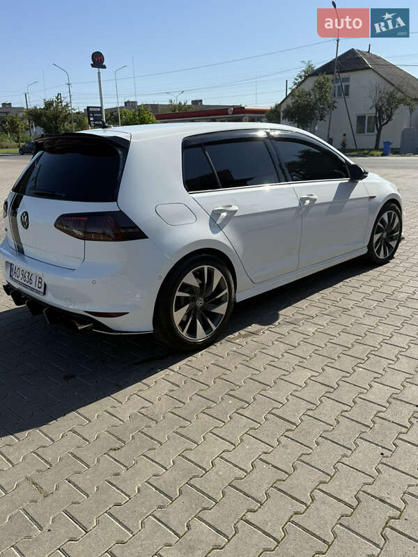 Volkswagen Golf 2013
