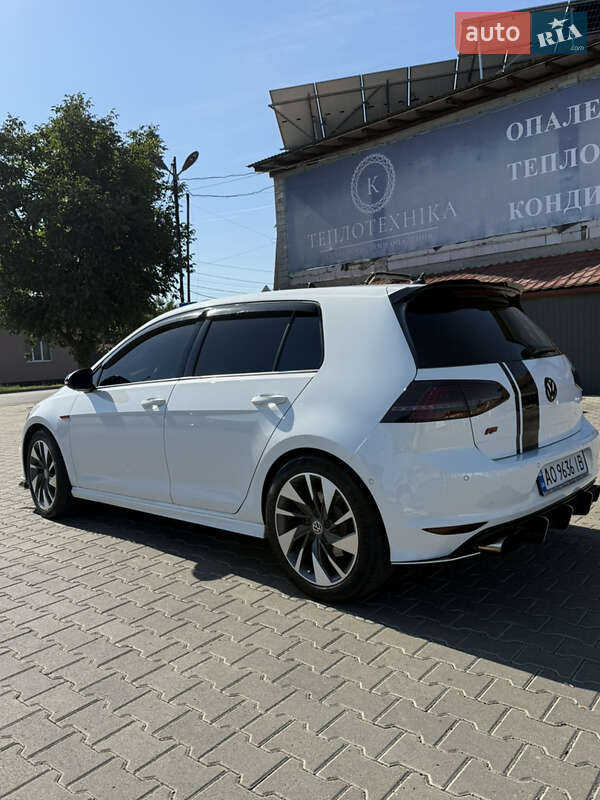 Volkswagen Golf 2013