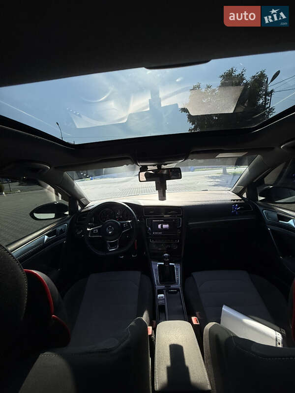 Volkswagen Golf 2013