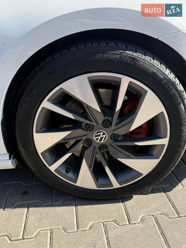 Volkswagen Golf 2013