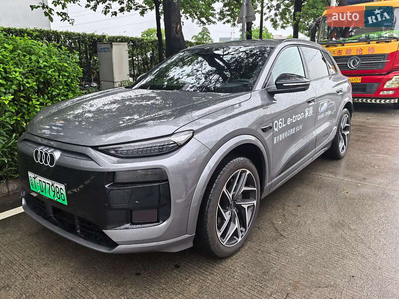 Audi Q6 e-tron 2025