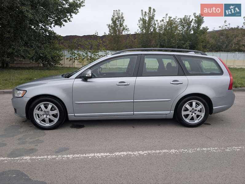 Volvo V50 2010