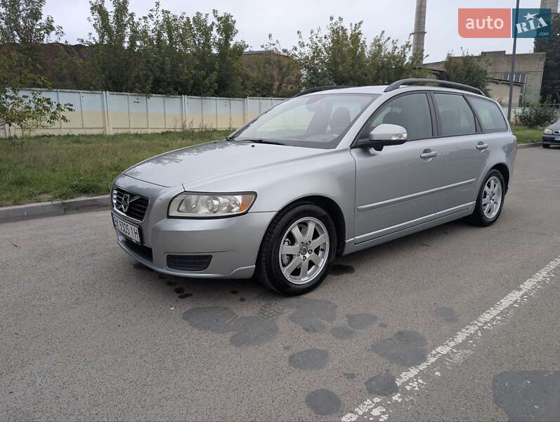 Volvo V50 2010