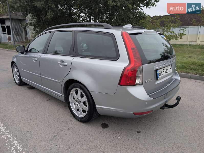 Volvo V50 2010