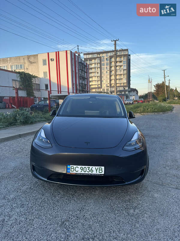 Tesla-3