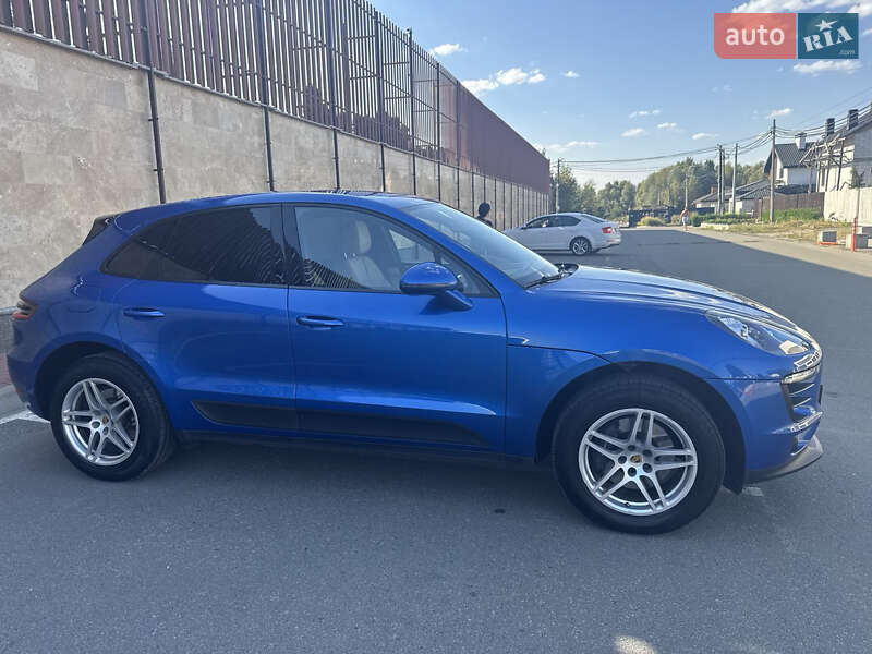 Porsche Macan 2016