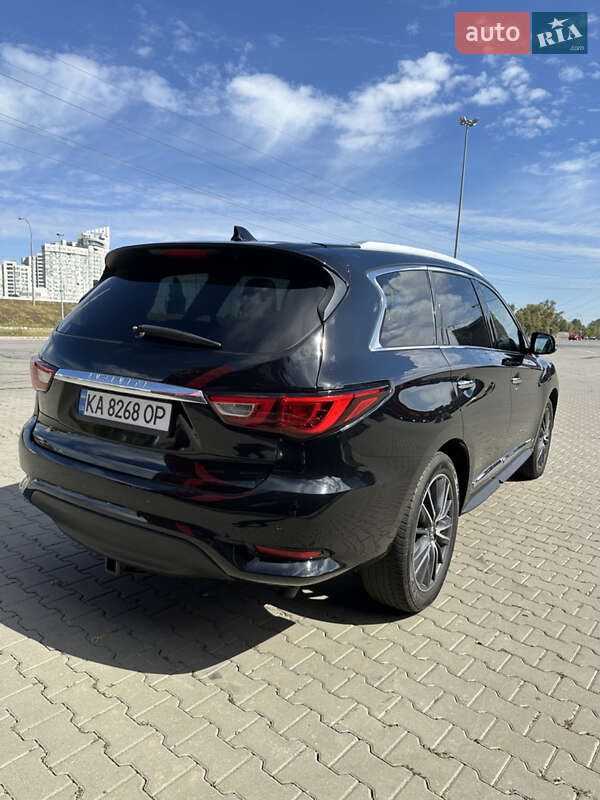 Infiniti-10