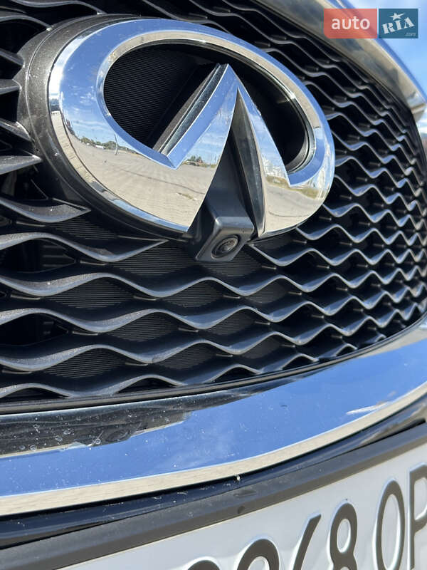 Infiniti-8