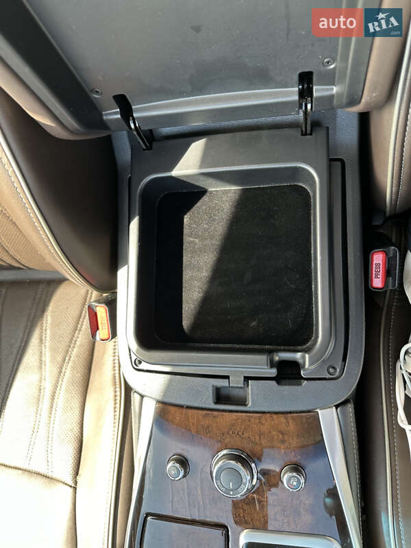 Infiniti-27