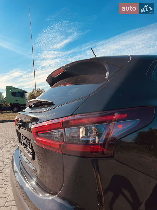 Nissan Rogue Sport 2020