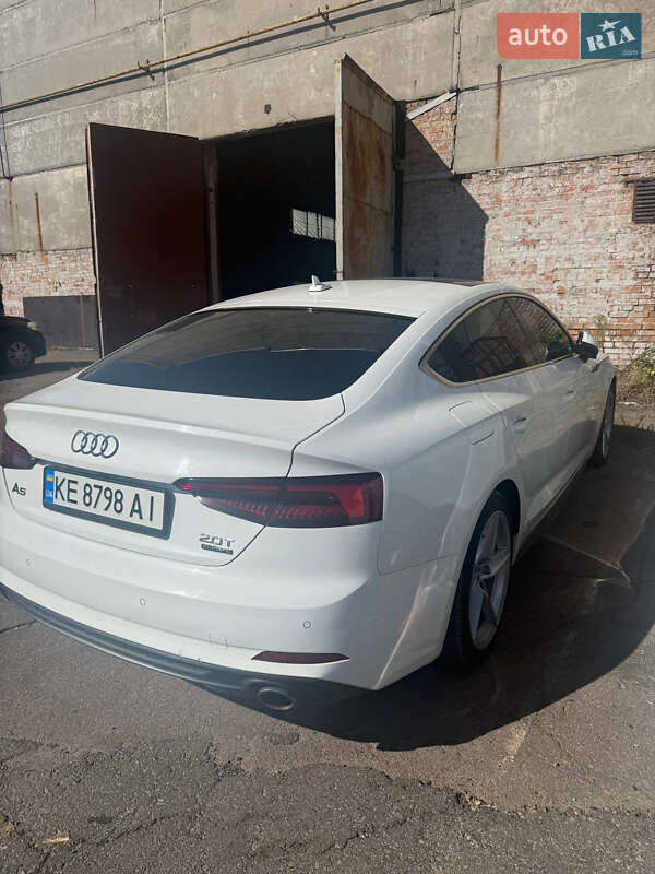 Audi-3