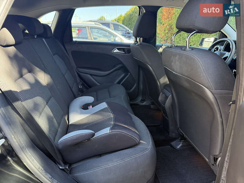 Mercedes-Benz B-Class 2015