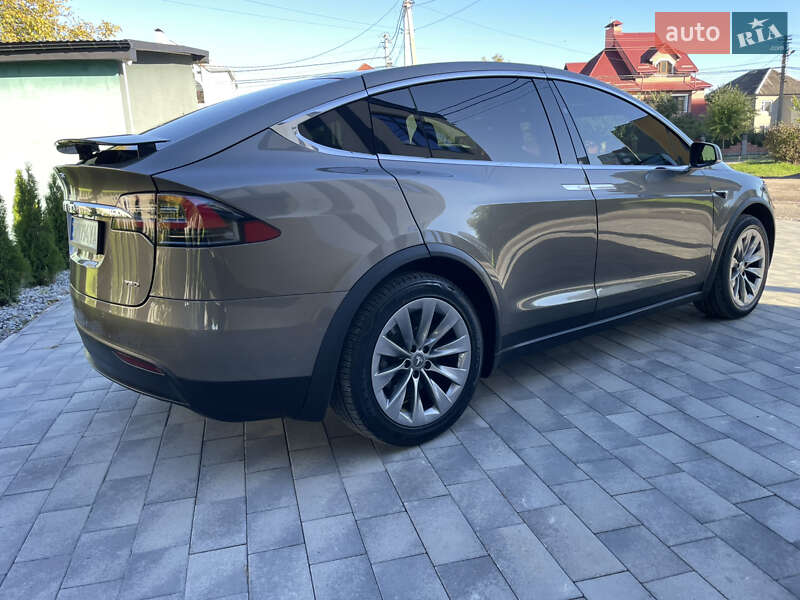 Tesla-37