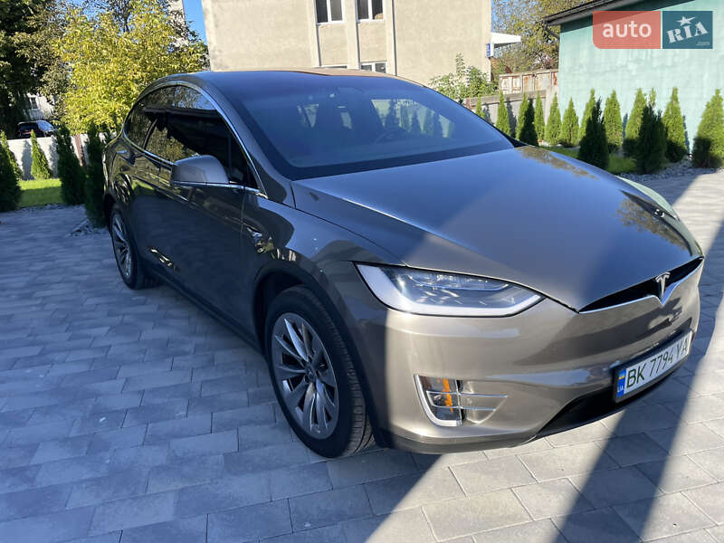 Tesla-4