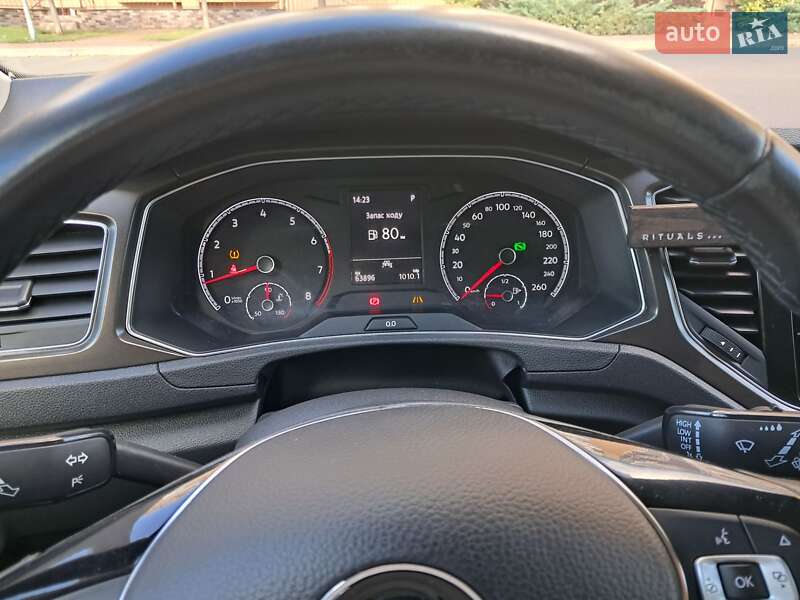 Volkswagen T-Roc 2019