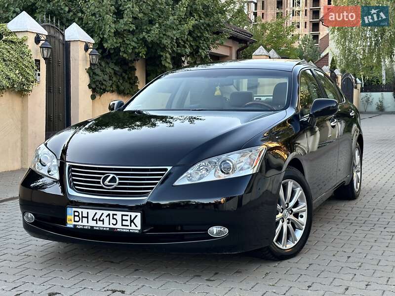 Lexus-10