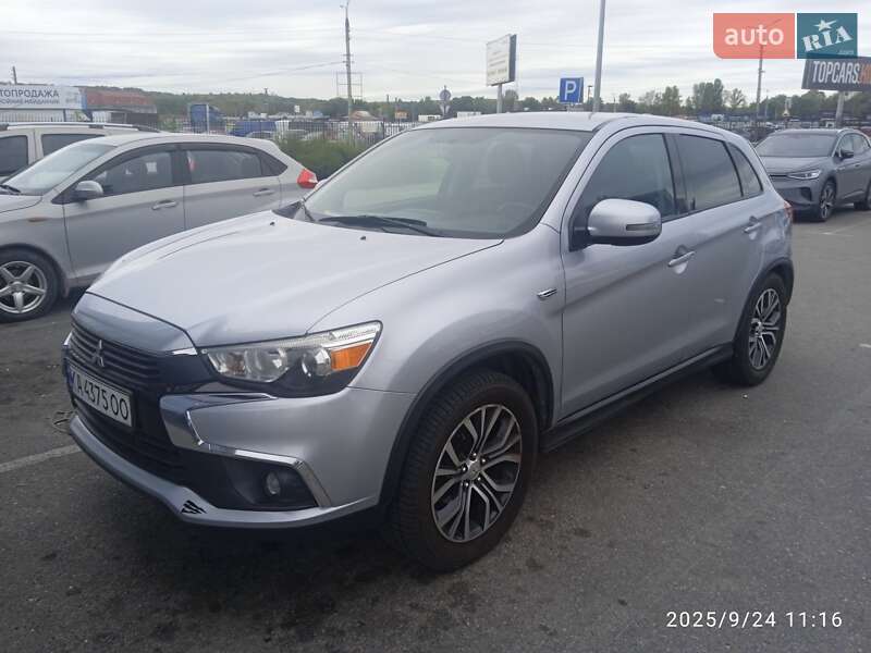 Mitsubishi Outlander Sport 2016