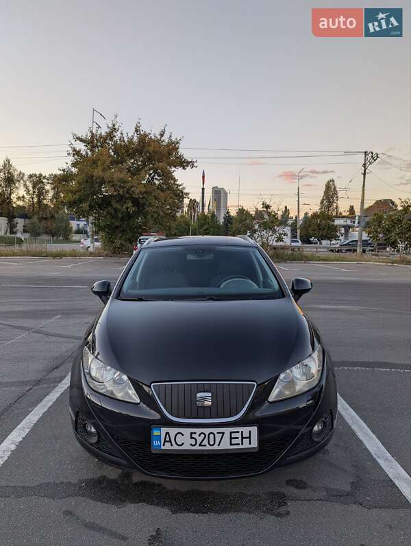 SEAT-4