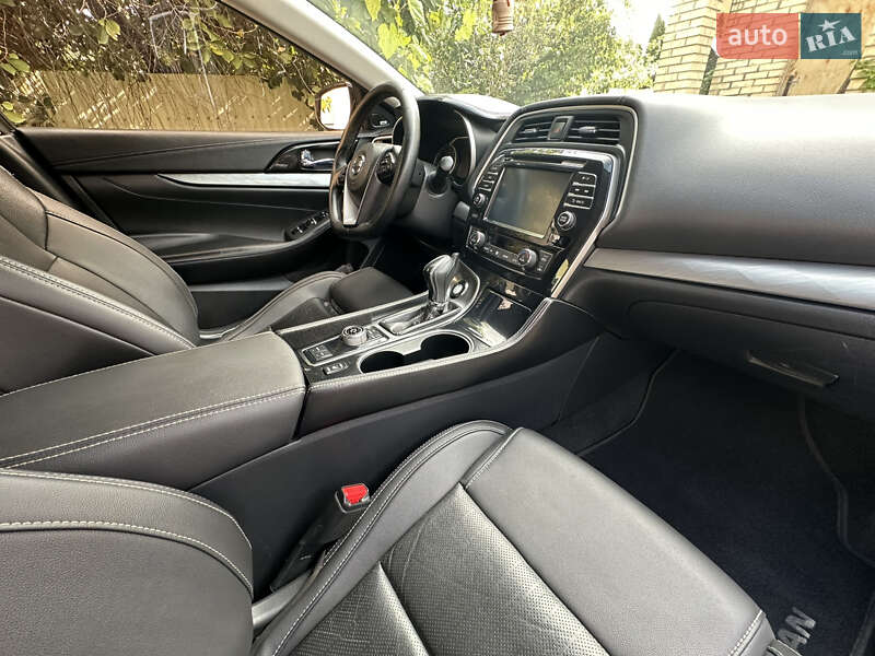 Nissan Maxima 2017
