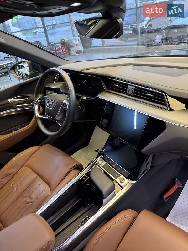 Audi e-tron 2019