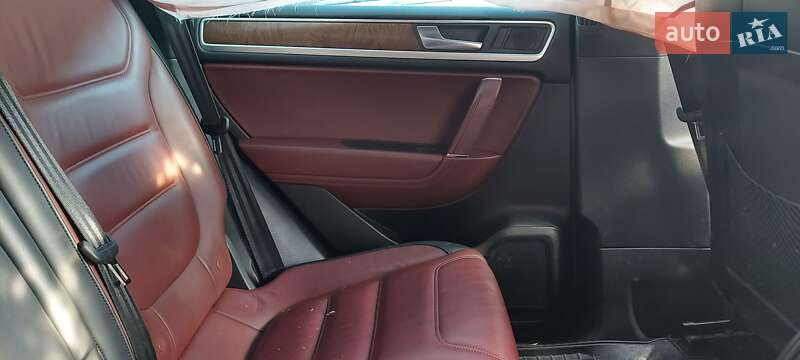 Volkswagen Touareg 2014