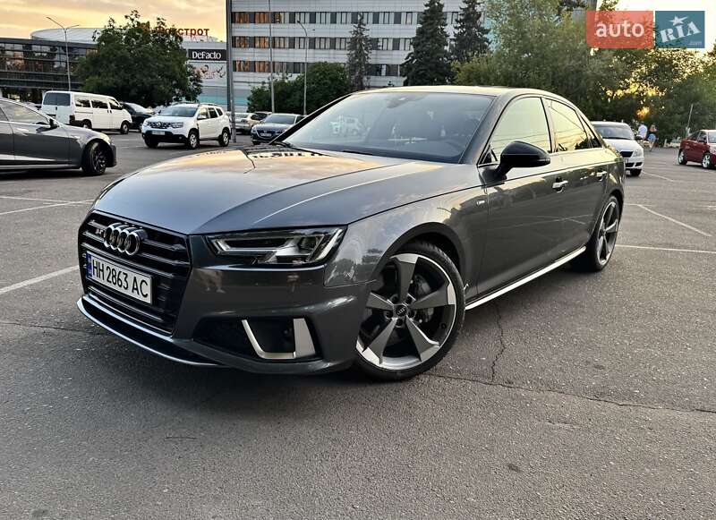 Audi-5