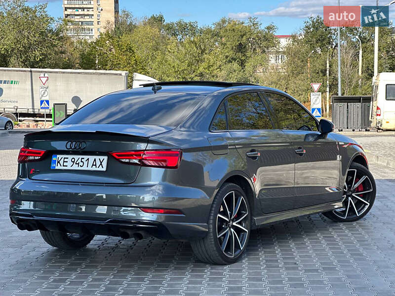 Audi-22