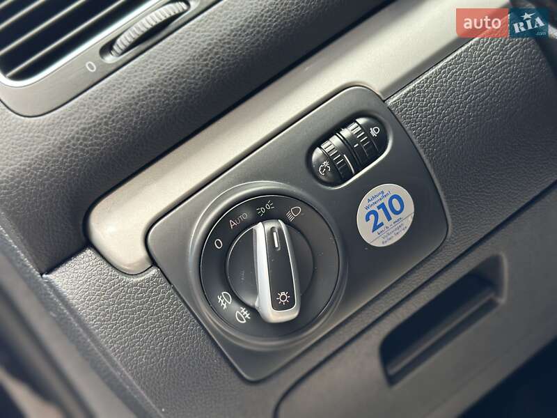 Volkswagen Golf 2010