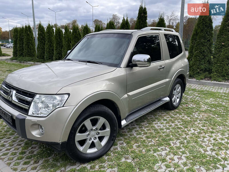 Mitsubishi Pajero 2007