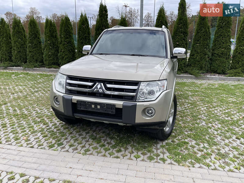 Mitsubishi Pajero 2007