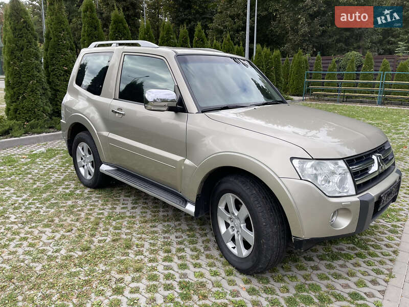 Mitsubishi Pajero 2007