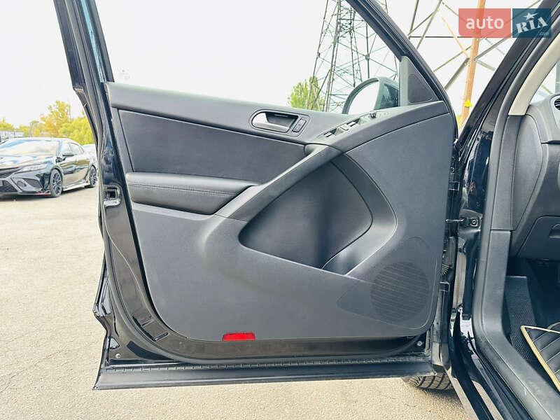 Volkswagen Tiguan 2011