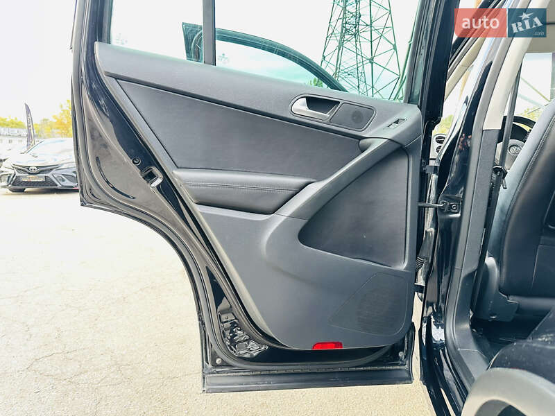 Volkswagen Tiguan 2011