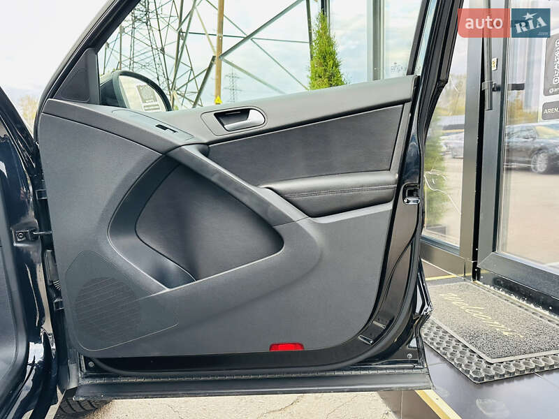 Volkswagen Tiguan 2011