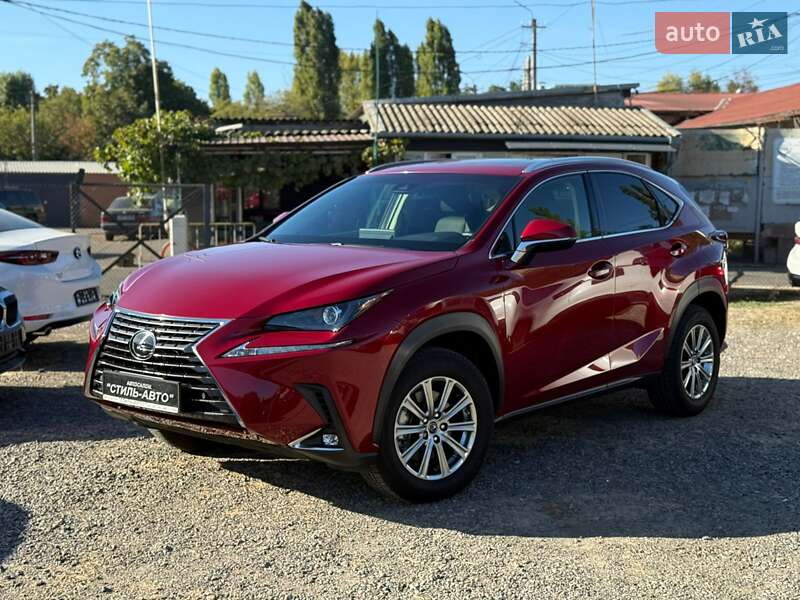 Lexus NX 2021