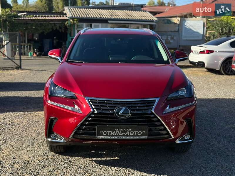 Lexus NX 2021