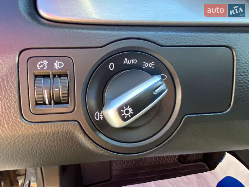 Volkswagen Passat 2011