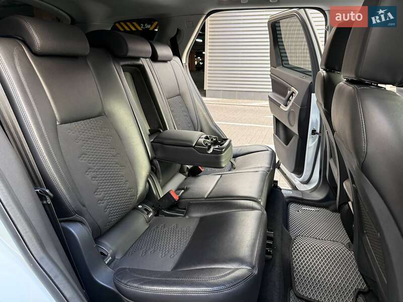 Land Rover Discovery Sport 2019