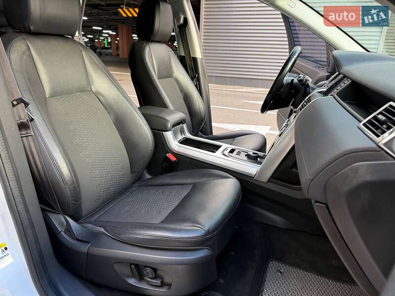 Land Rover Discovery Sport 2019