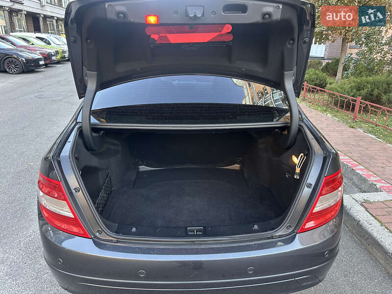 Mercedes-Benz C-Class 2007