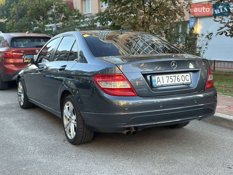 Mercedes-Benz C-Class 2007