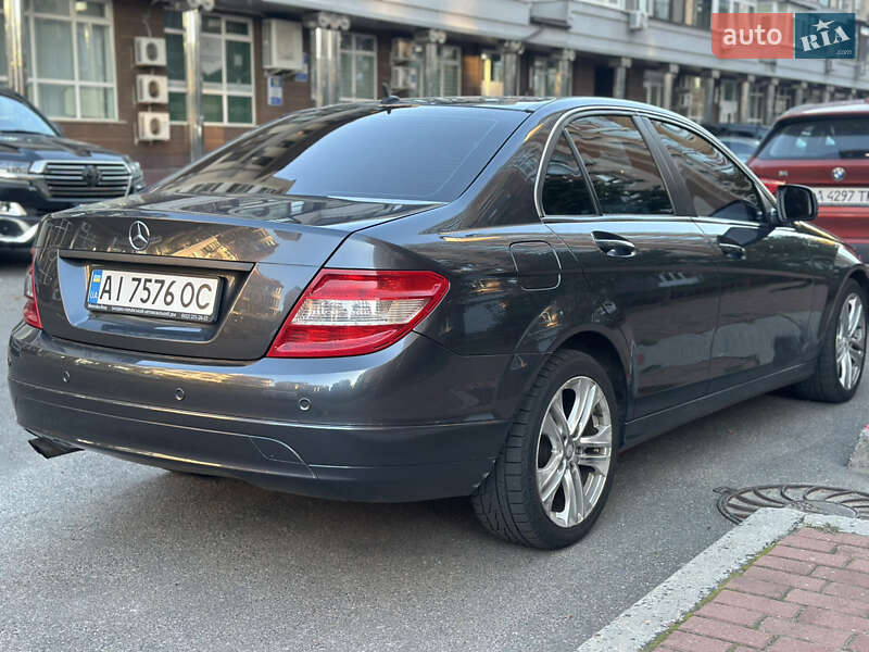 Mercedes-Benz C-Class 2007